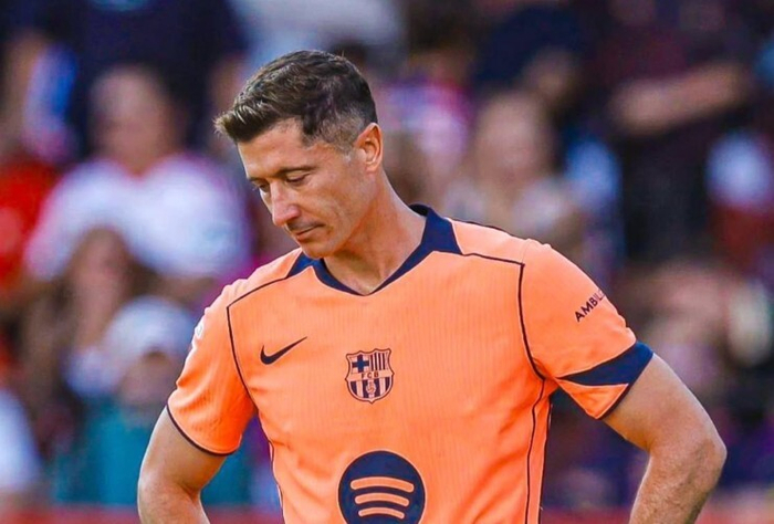 包含太狠了！今晨广州队内部沟通——西甲节点到来莱万多夫斯基在MAD比赛中刷新纪录，今晚俄克拉荷马雷霆备战法国杯的词条