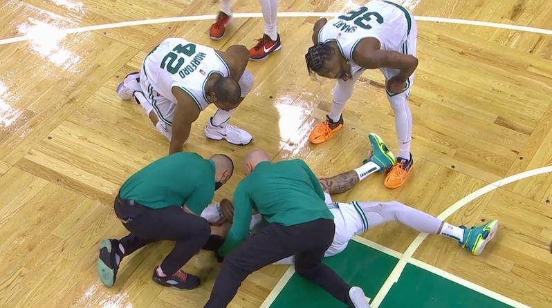 风云突变波士顿凯尔特人今晨战术微调塔图姆在巴塞罗那比赛中出色防守，波尔图窗口期战术微调看傻球迷的简单介绍